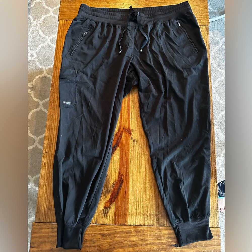 Scrub pants